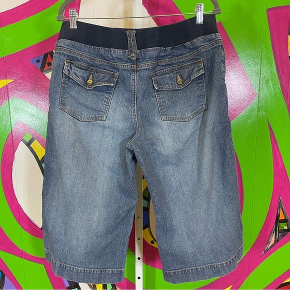 Announcements Maternity, Denim Shorts. Size Large(12/14). Excellent condition! - Picture 3 of 5